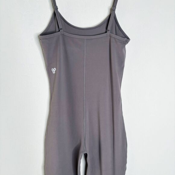 TnAction Rhythm Jumpsuit - Picture 4 of 6
